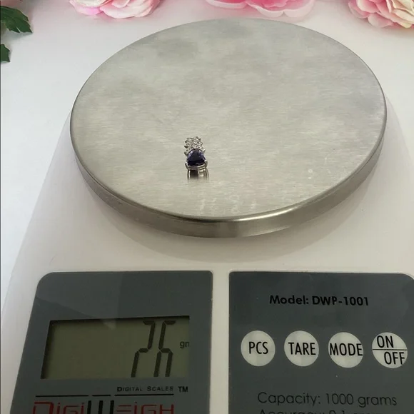 14k WG TANZANITE PENDENT - Picture 4 of 6